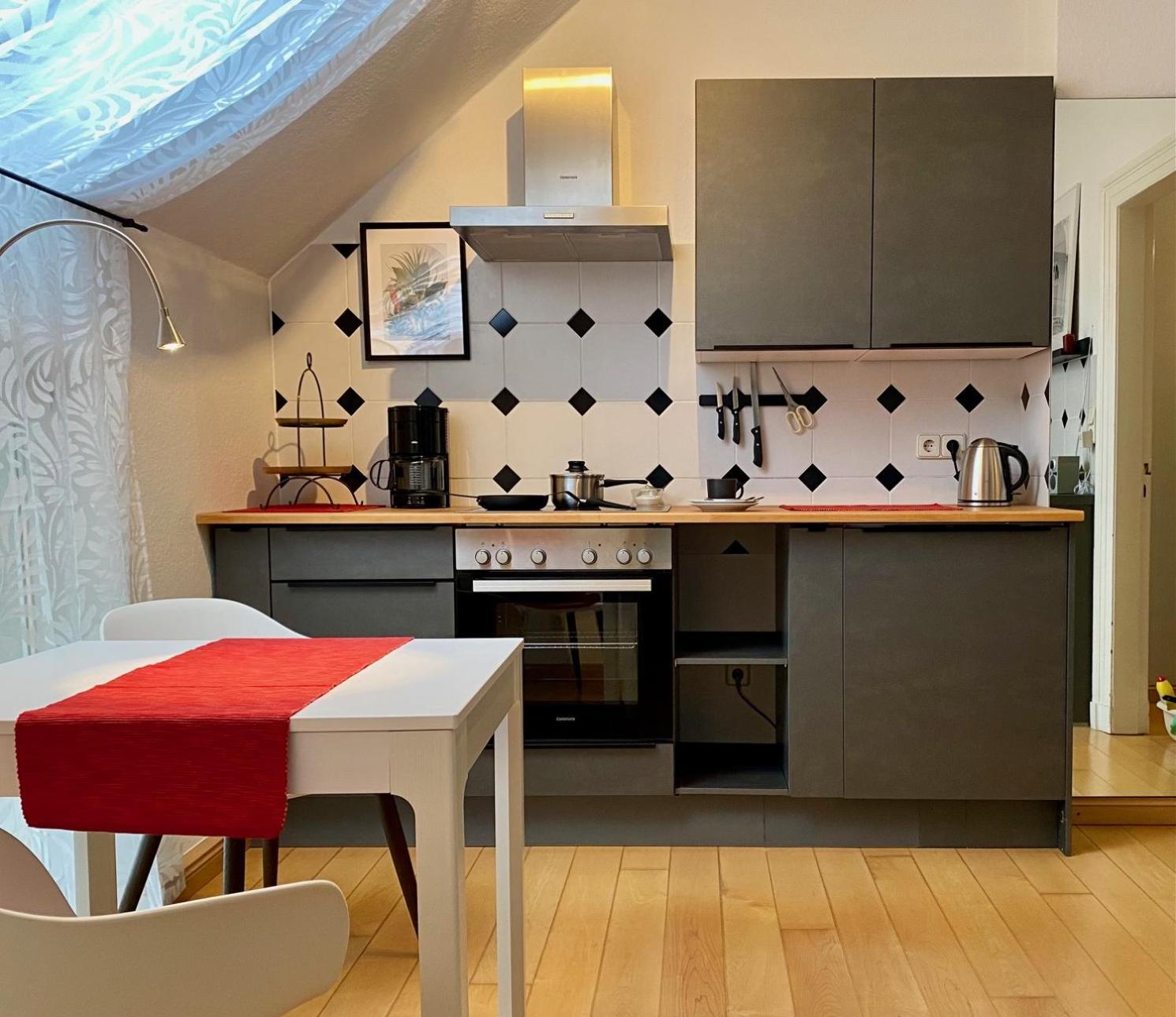 Apartment Ruhige In Zentral Gelegener Gruenderzeitvilla *